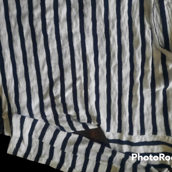 Aeropostale top - Picture 2 of 3